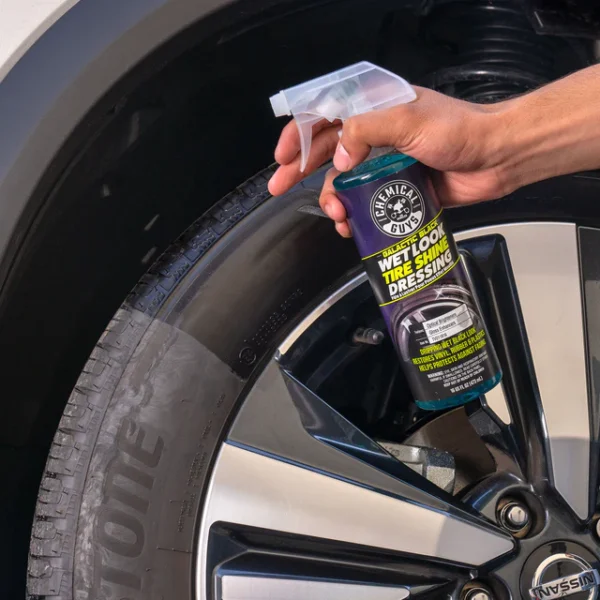 Galactic Black Wet Look Tire Shine Dressing - სველი ეფექტის მქონე სპრეი