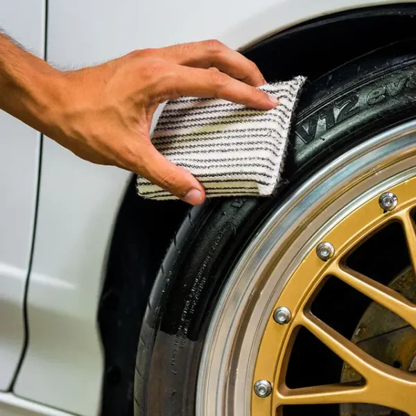 Tire+Trim Gel - პლასტმასის და რეზინის სიპრიალის აღმდგენი და დამცავი გელი